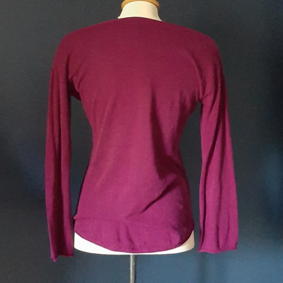 2/$20 Long  sleeve lord and Taylor top - Picture 3 of 4